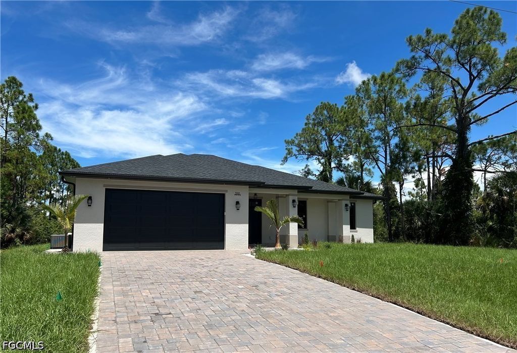 3110 17th St W, LEHIGH ACRES