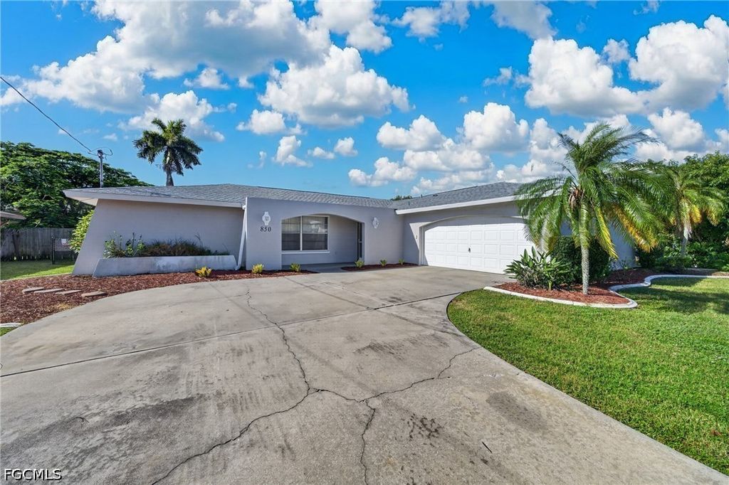 850 Se 41st St, CAPE CORAL