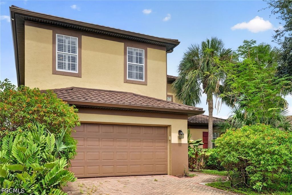 12144 Ledgewood Cir, FORT MYERS