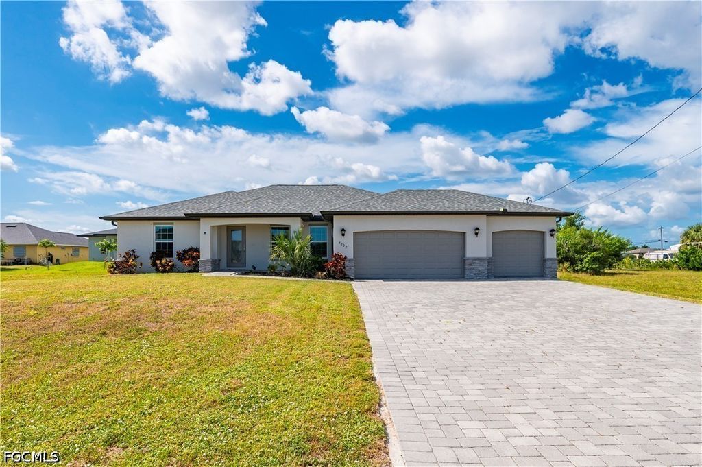 4302 Nw 32nd St, Cape Coral