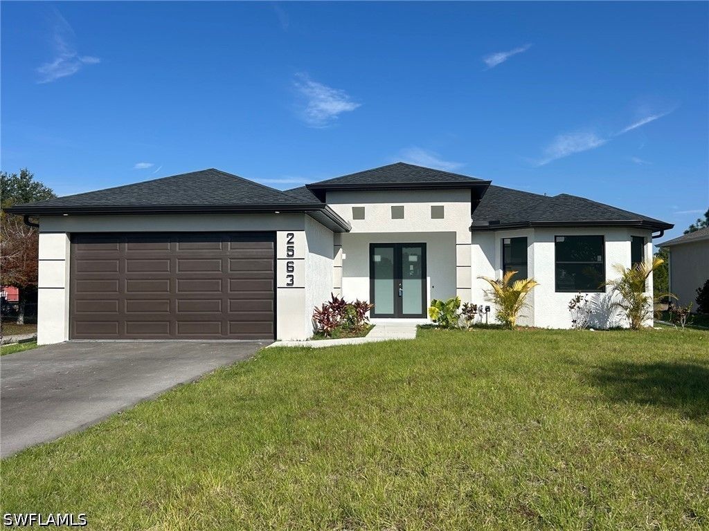 2563 47th Ave Ne, Naples