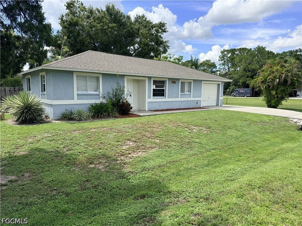 2511 W Cypress Ave, FORT MYERS