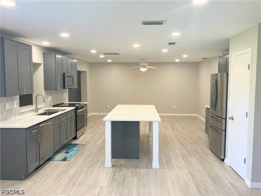 1254 Hazeltine Dr, FORT MYERS