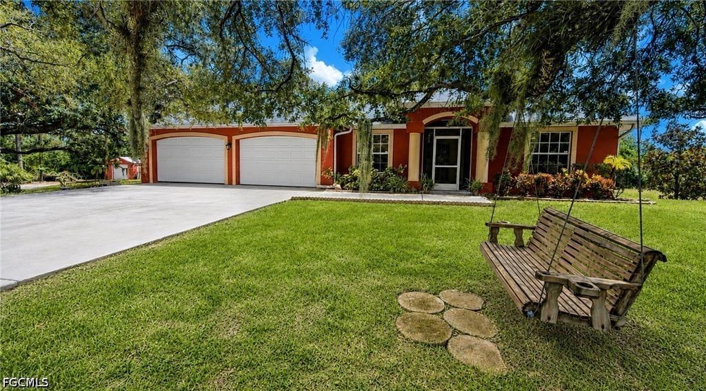 2004 Abbott Ave, Alva