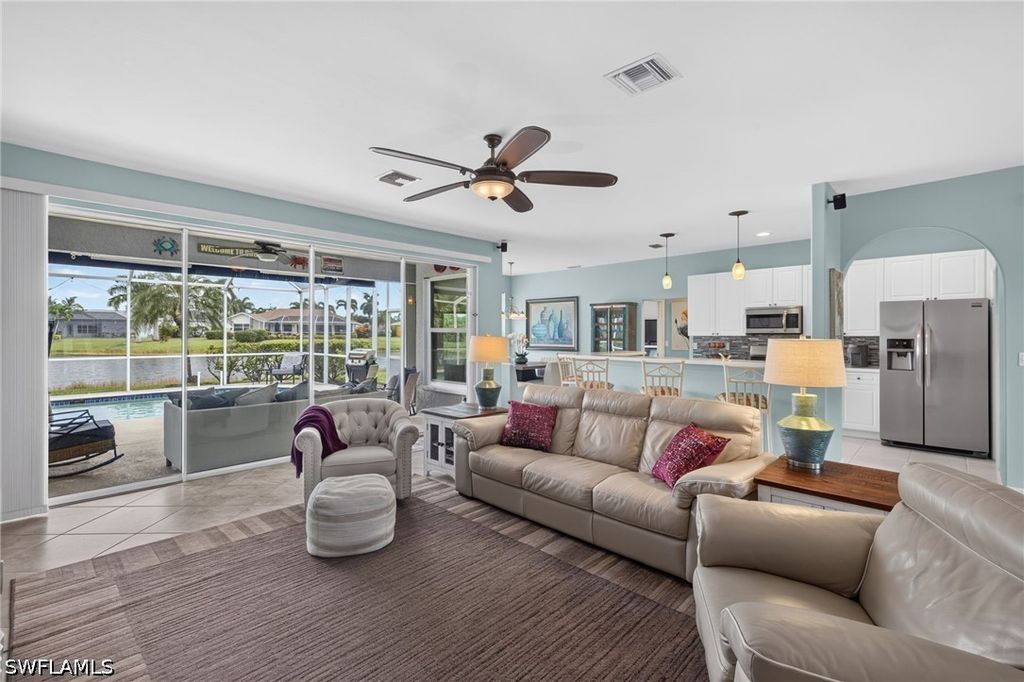 23410 Olde Meadowbrook Cir, Estero