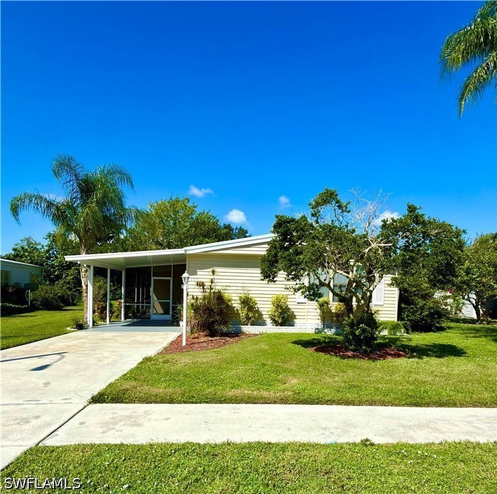 115 Calais Ct, Naples
