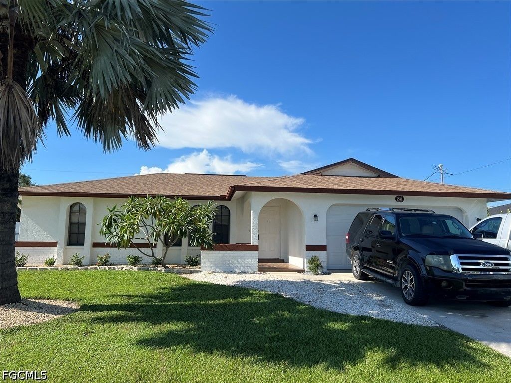 231 Sw 33rd St, Cape Coral
