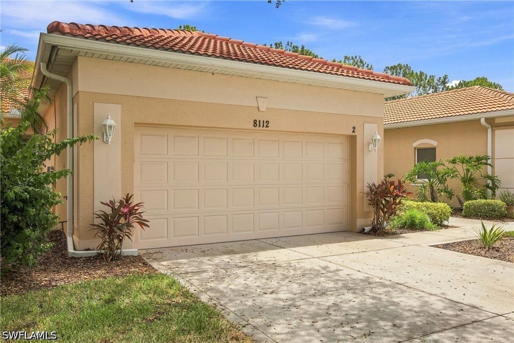 8112 Sanctuary Dr 2, Naples