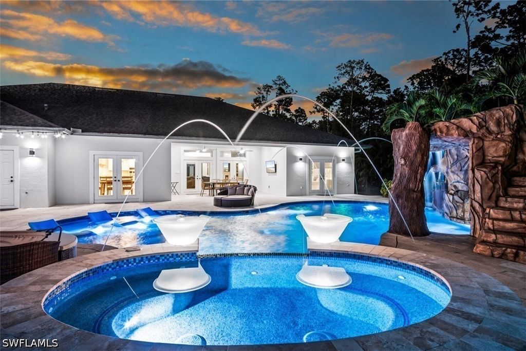 5420 Boxwood Way, Naples