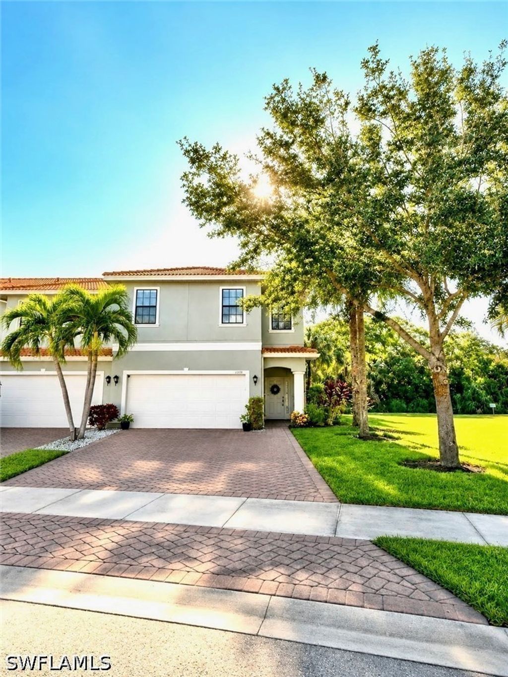 15338 Summit Pl Cir 163, Naples