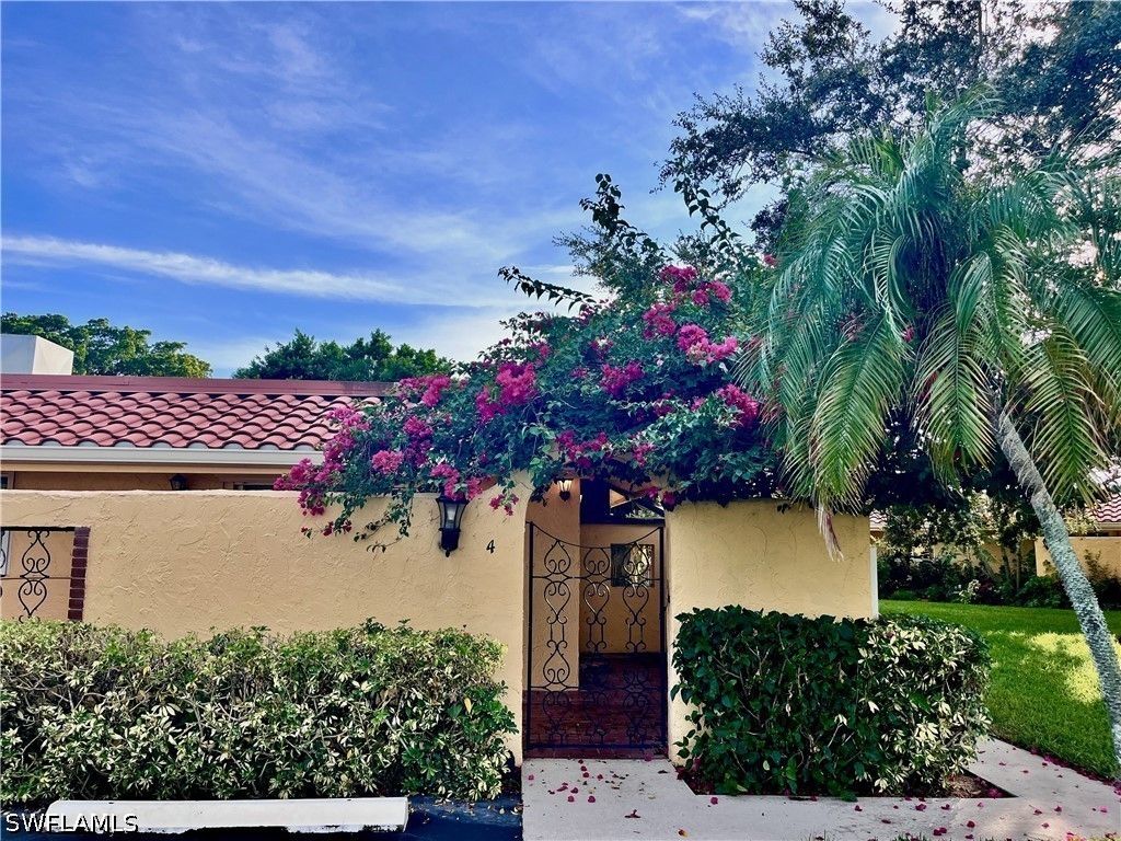 186 Harrison Rd H4, Naples