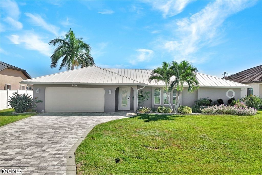 809 Sw 2nd Ave, CAPE CORAL