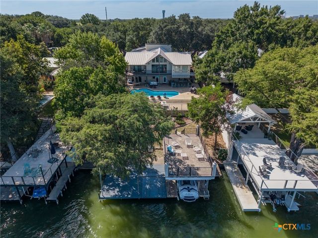 Residential Real Estate for Sale at 180 Lake Ridge Drive on  - MLS #622108