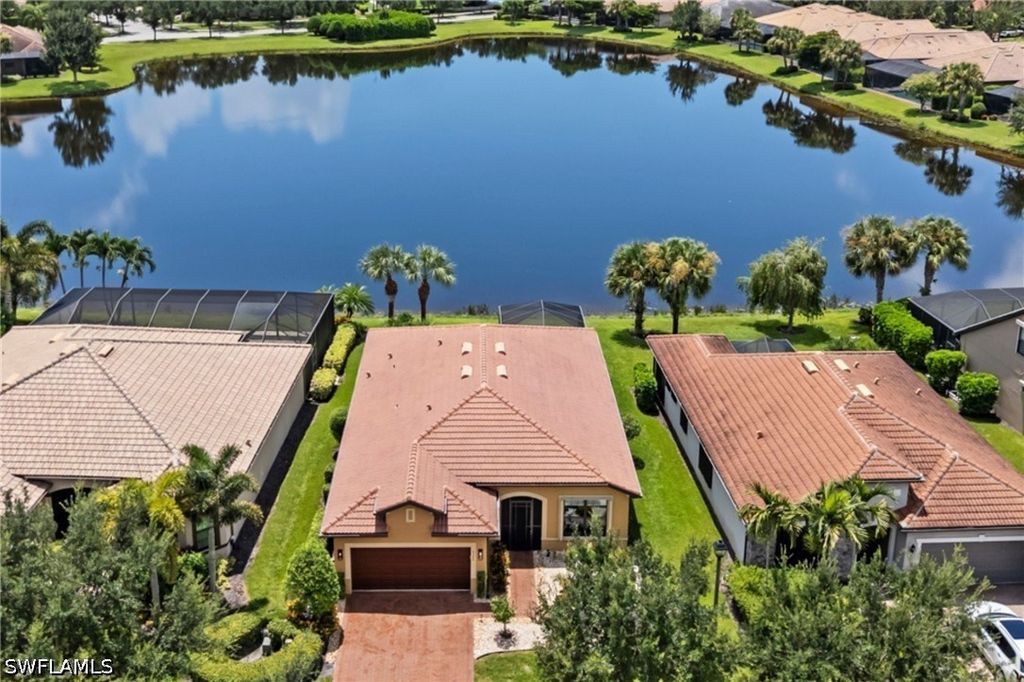 6244 Victory Dr, Ave Maria
