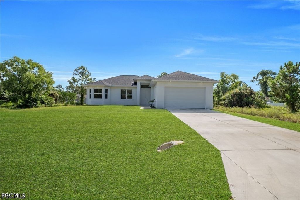 523 Harry Thayer Ave S, Lehigh Acres