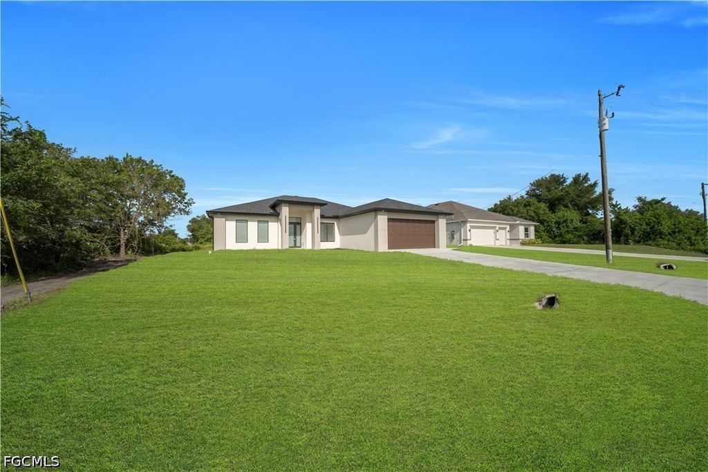 2406 Vera Ave S, Lehigh Acres