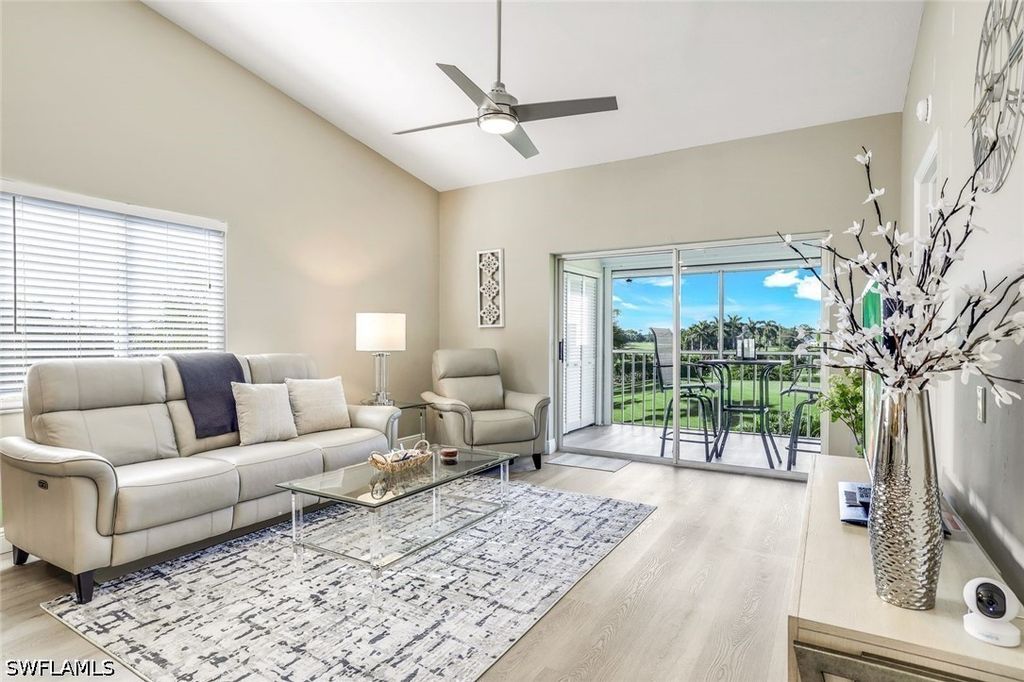 7360 Glenmoor Ln 4301, Naples