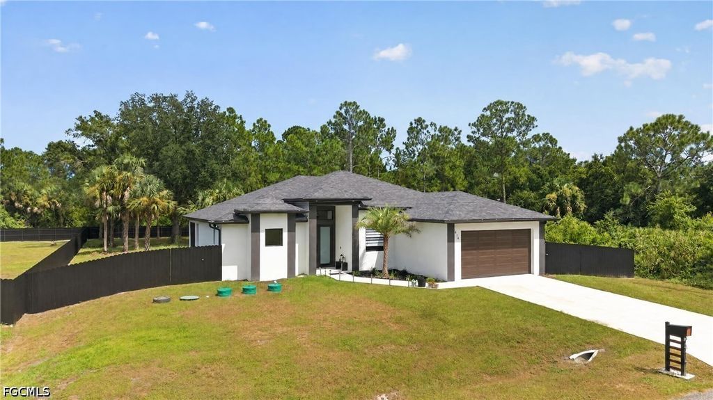 414 Highland Ave, Lehigh Acres