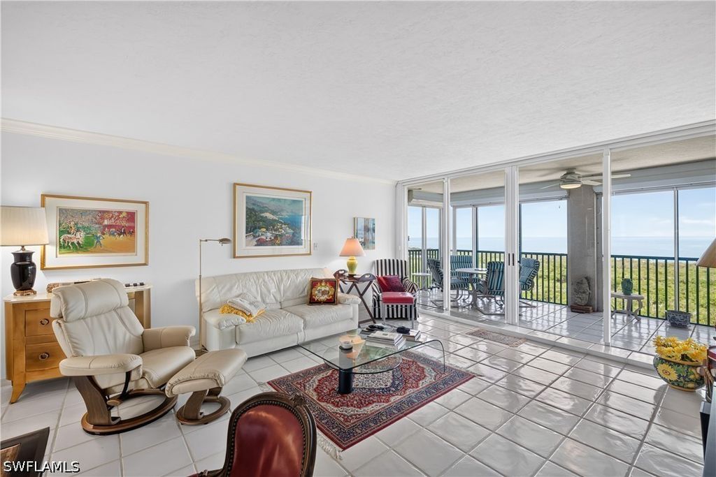 7515 Pelican Bay Blvd 17b, Naples