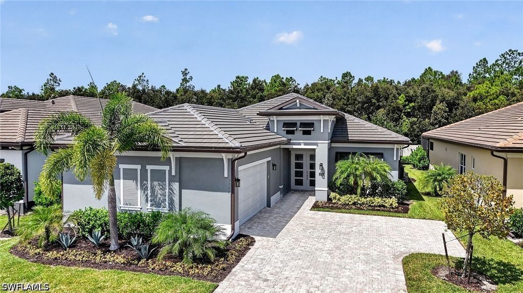 3754 Sapphire Cv Cir, Naples