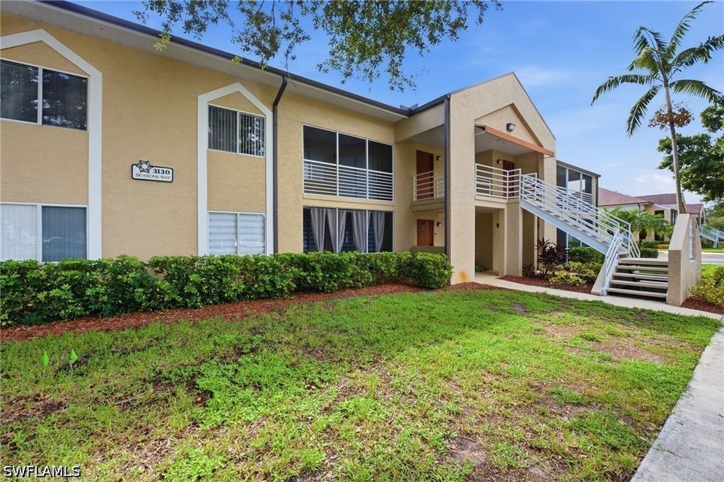 3130 Seasons Way 406, Estero