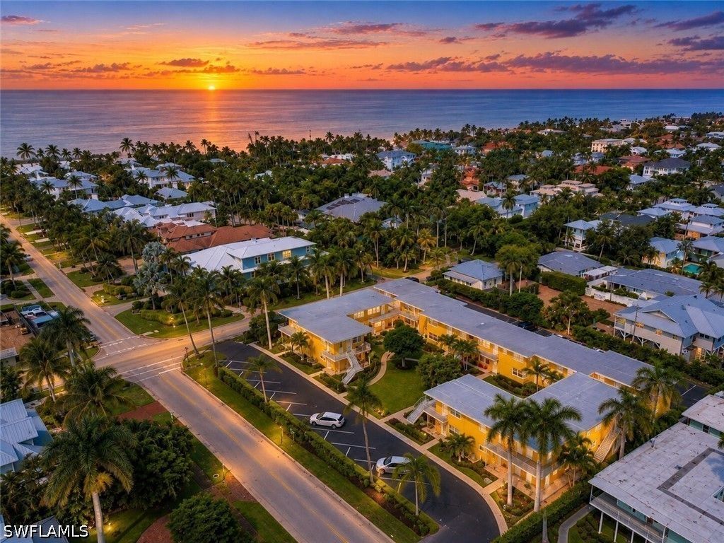 223 8th Ave S 223b, Naples