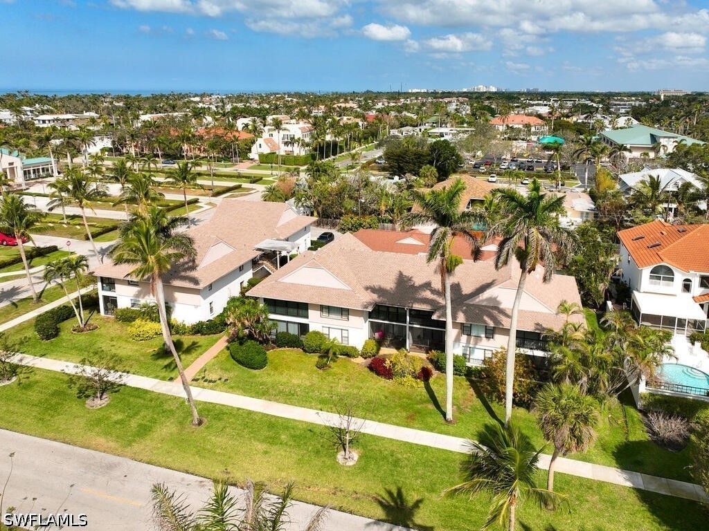 415 10th Ave S 7, Naples