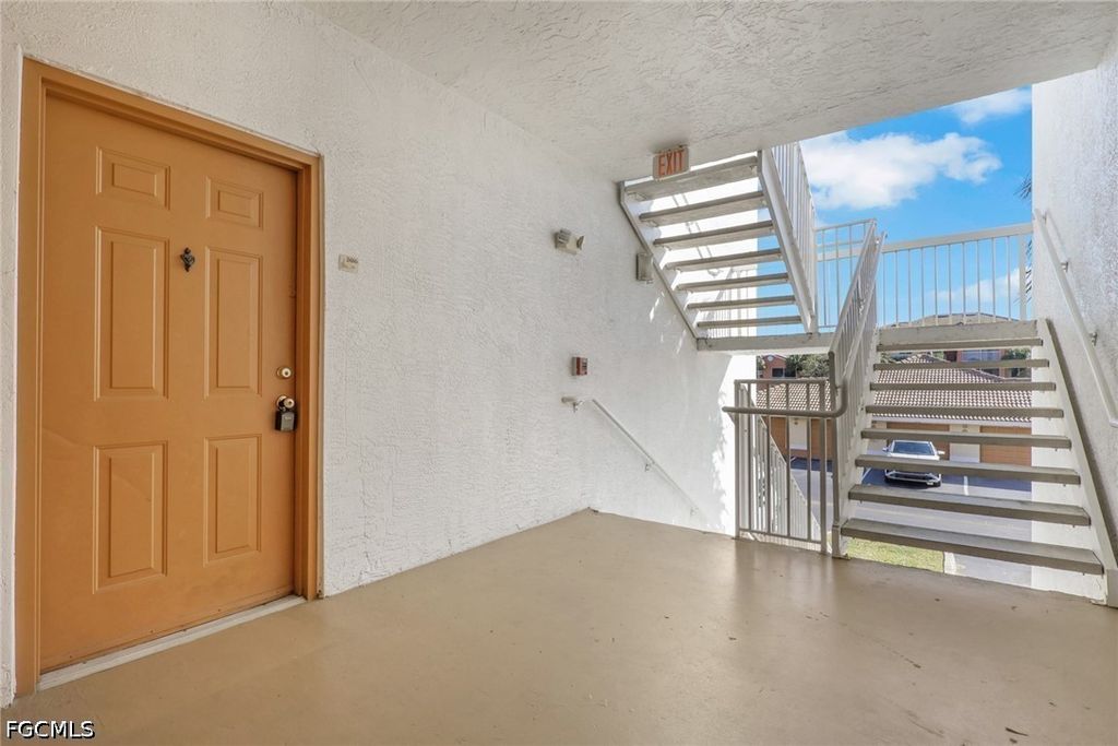 6321 Aragon Way 206, FORT MYERS