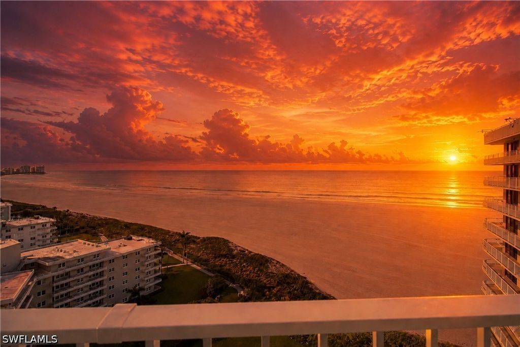 260 Seaview Ct 1805, Marco Island