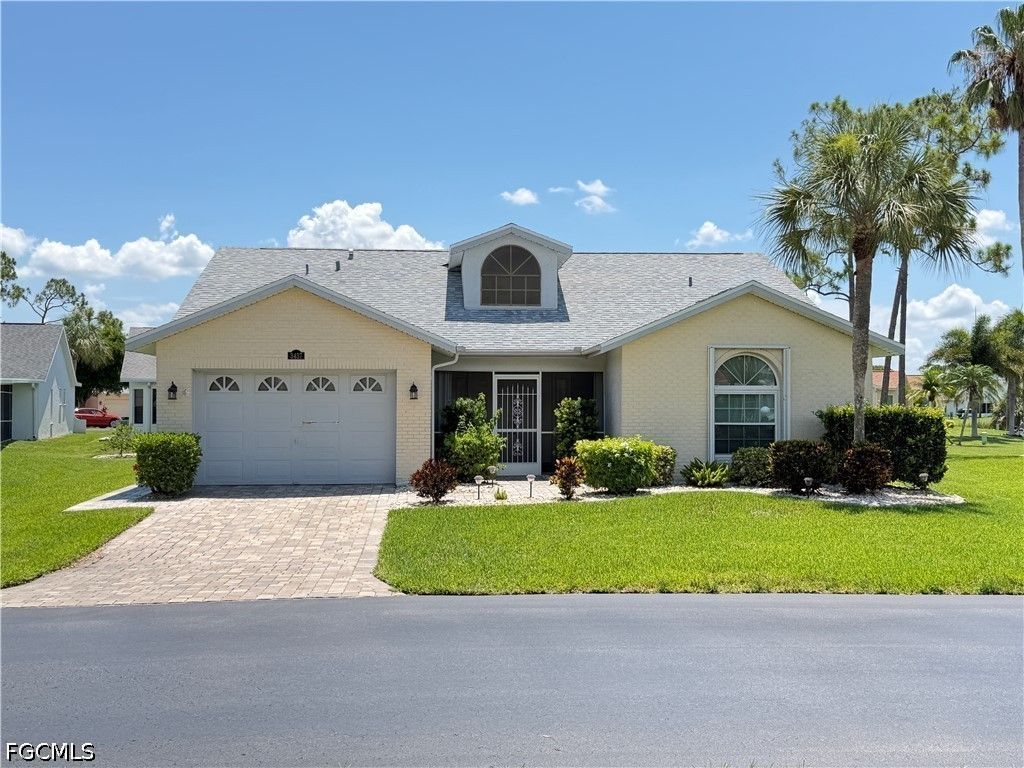 3437 Clubview Dr, NORTH FORT MYERS