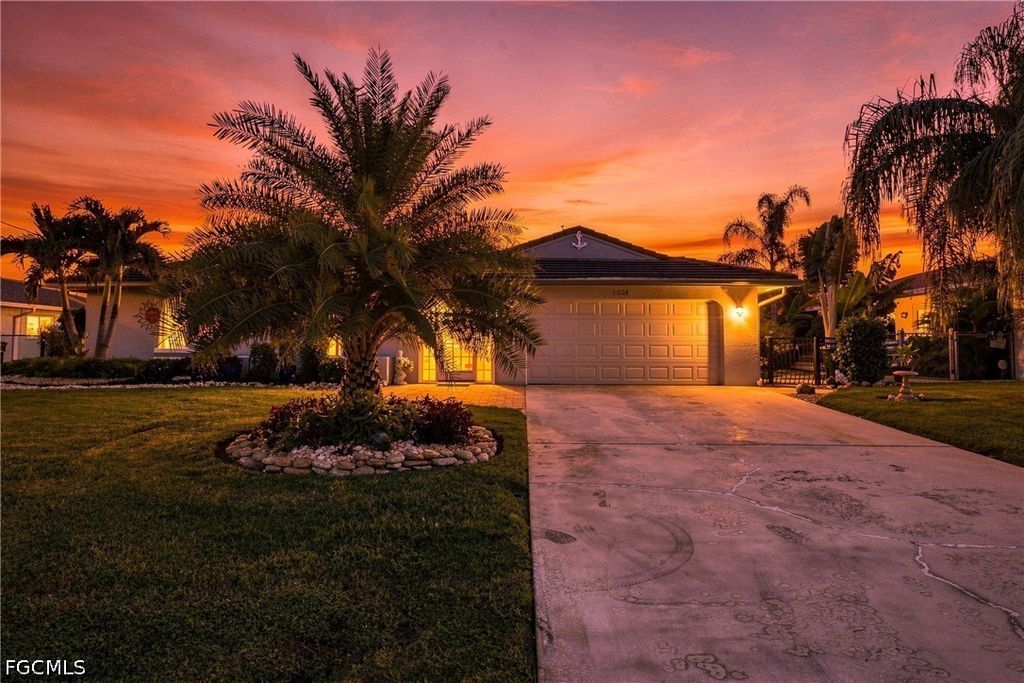 1024 E Archer Pkwy, Cape Coral