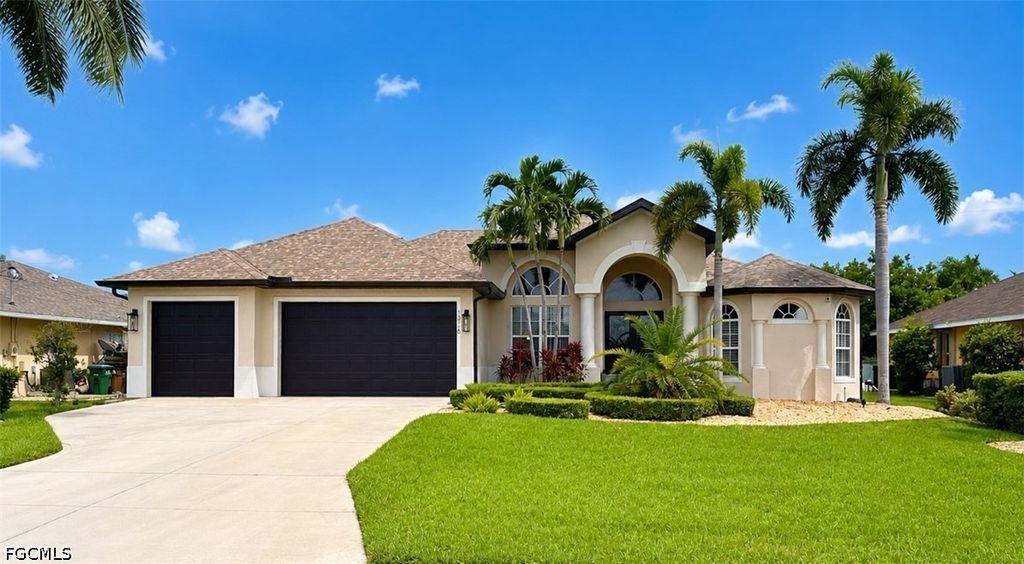 1816 Sw 51st St, Cape Coral