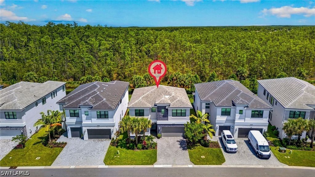 20390 Fair Oak Ln, Estero