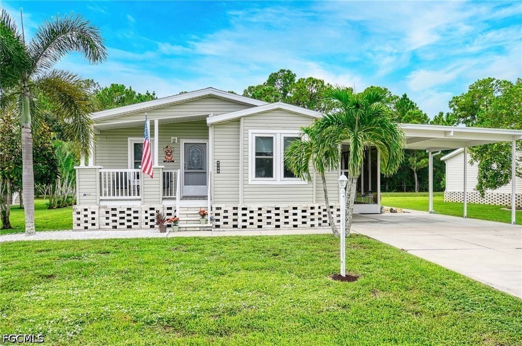 9790 Creekwood Ln, FORT MYERS