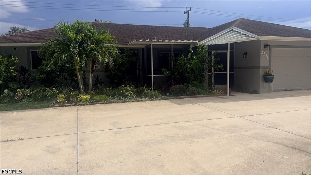 2230 Crystal Dr, Fort Myers