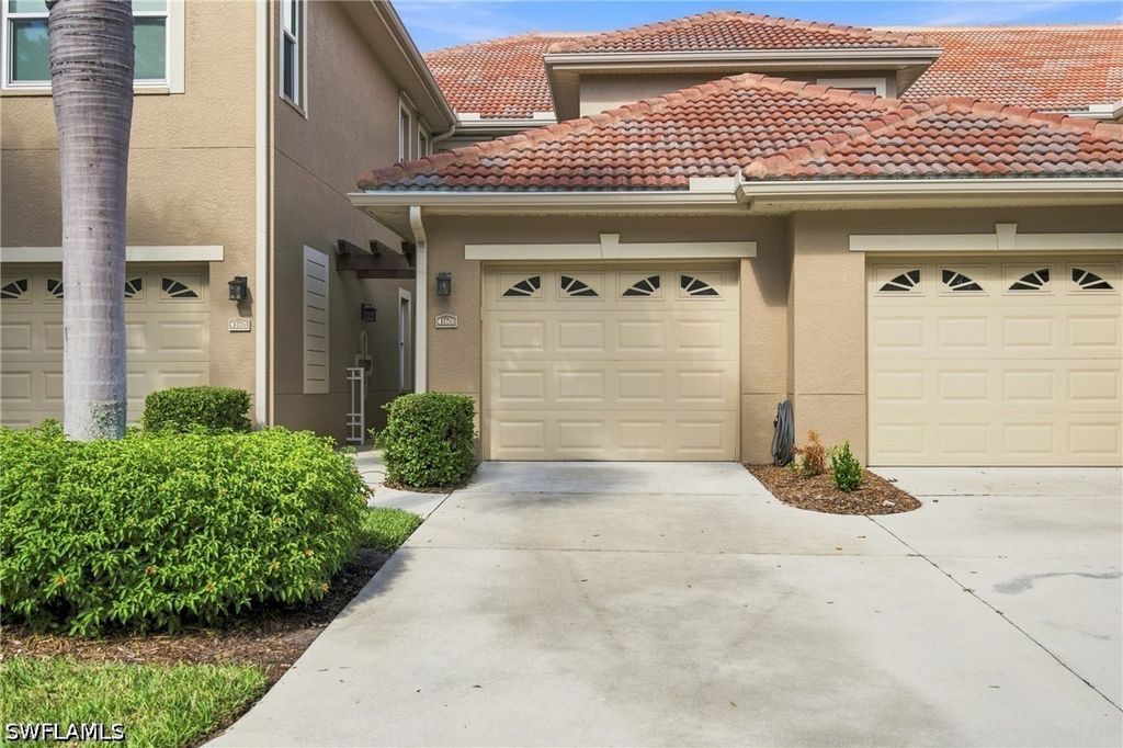 20040 Seagrove St 1606, ESTERO