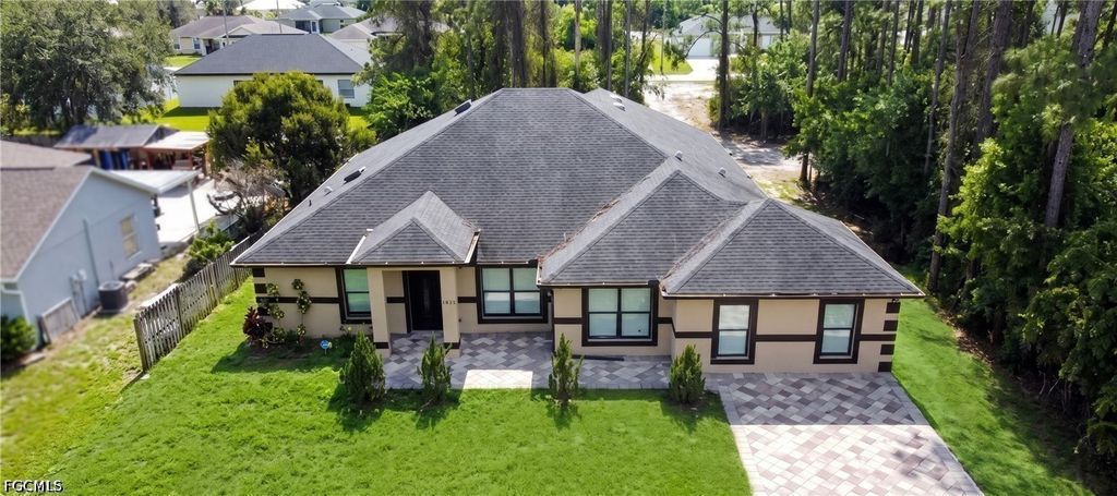 3413 2nd St Sw, Lehigh Acres