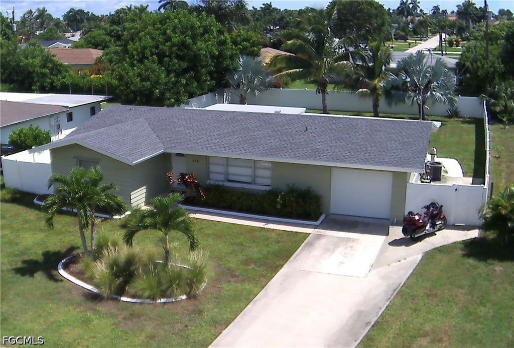 438 El Dorado Pkwy E, Cape Coral