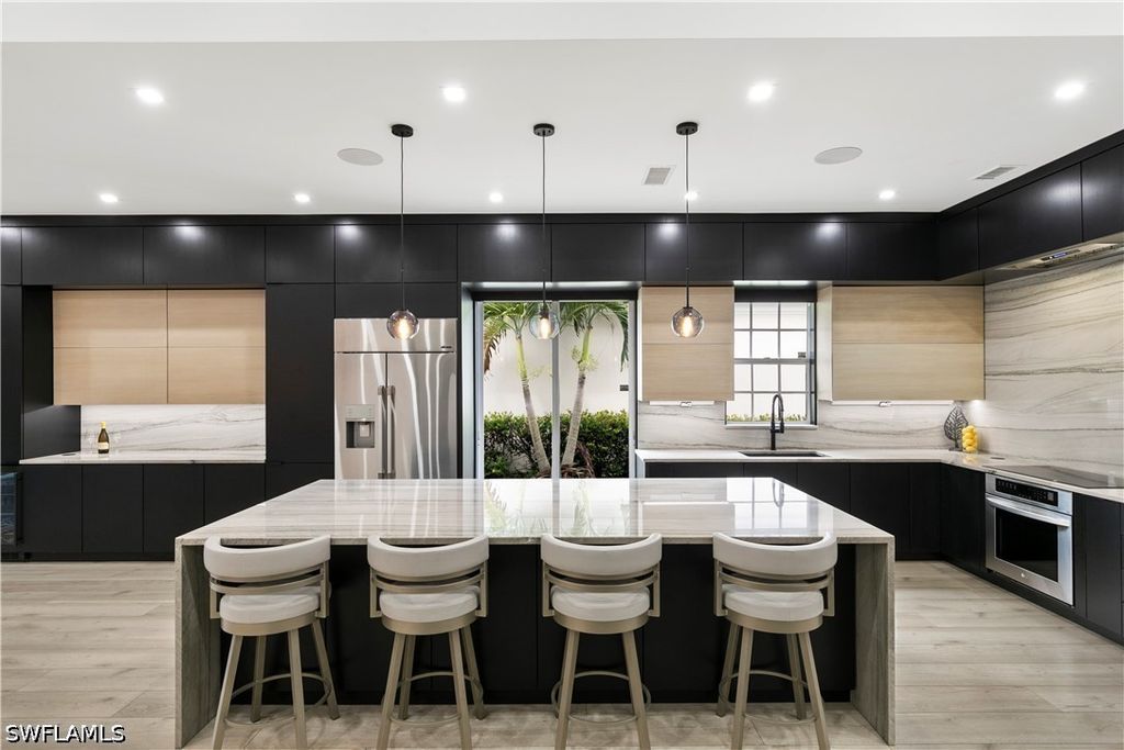 3007 Ellice Way, Naples
