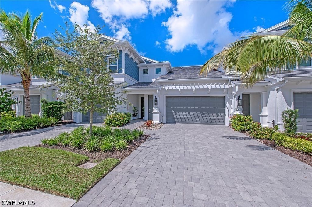 2555 Seychelles Dr 407, Naples