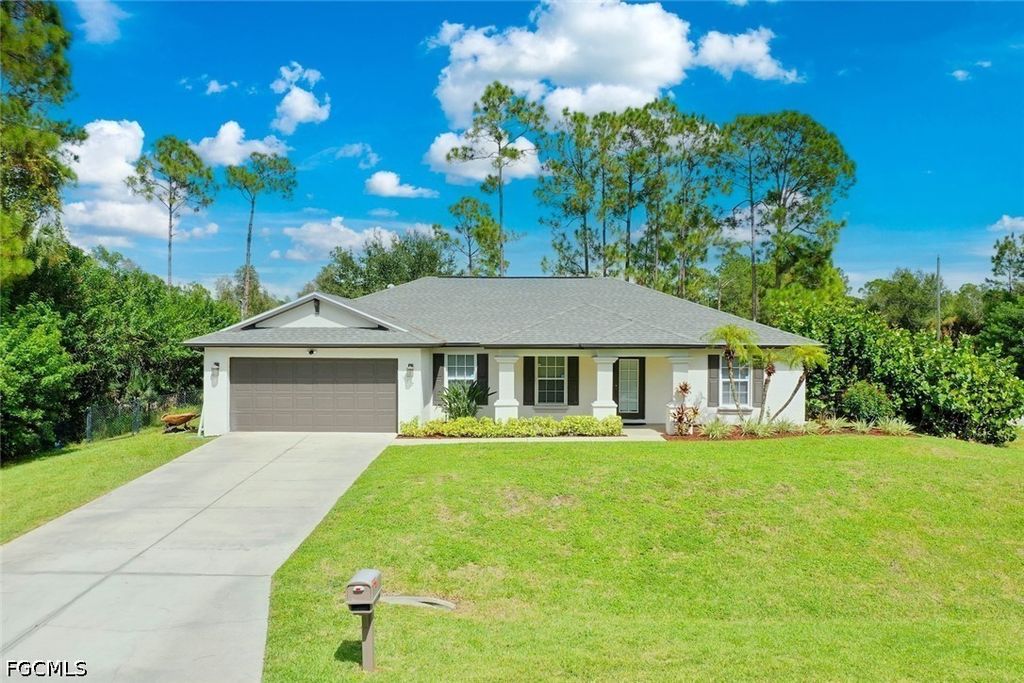 137 Napier Ave S, LEHIGH ACRES