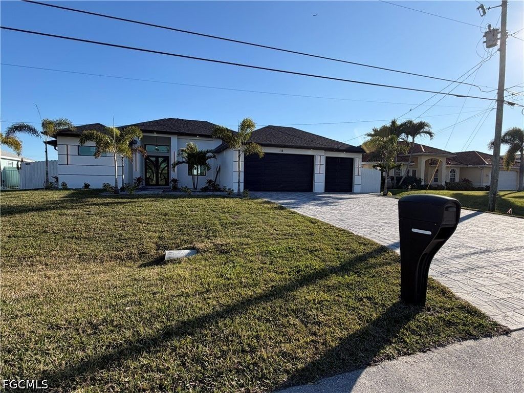 112 Ne 6th St, Cape Coral