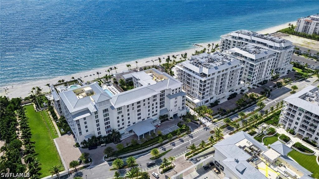 901 Gulf Shore Blvd N A-203, Naples