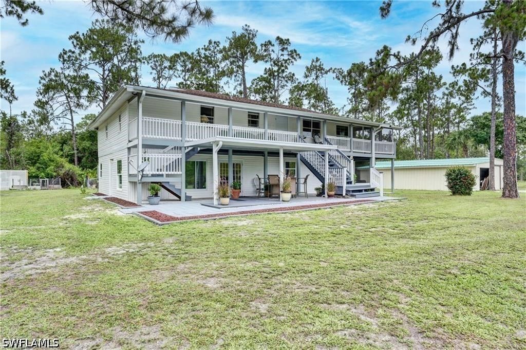 985 Honeybee Dr, Naples