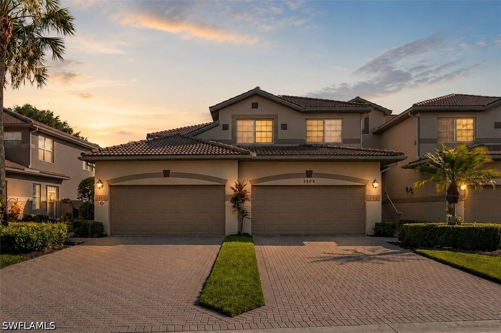 3904 Forest Glen Blvd 7-101, Naples