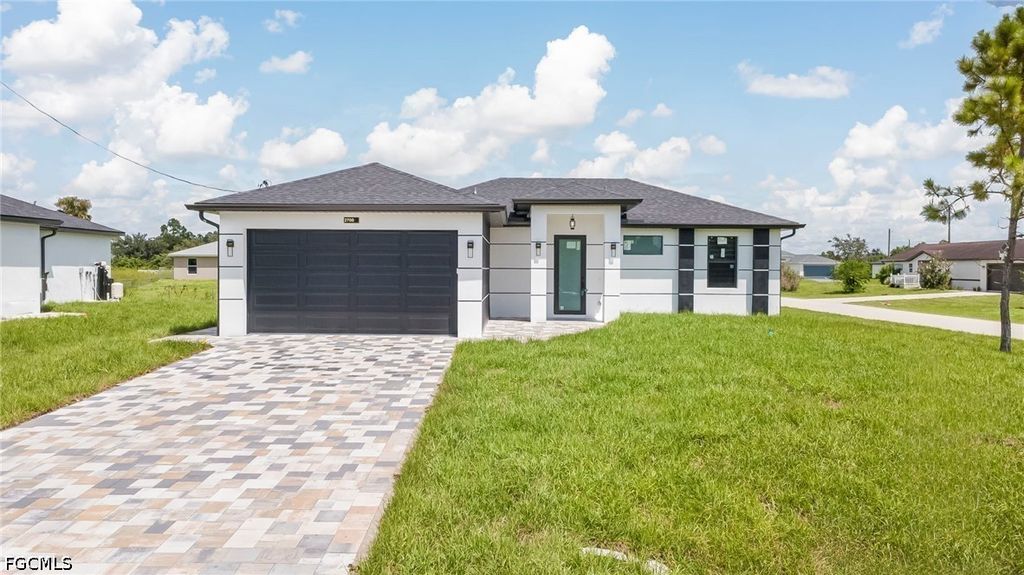 2700 11th St Sw, Lehigh Acres
