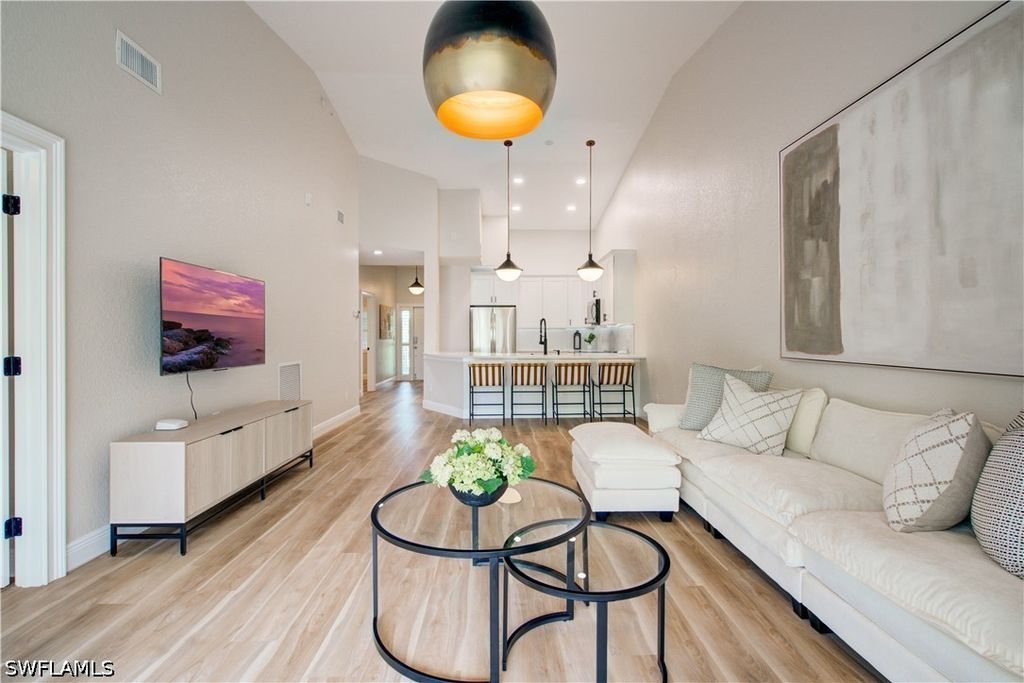 7741 Pebble Creek Cir 302, Naples