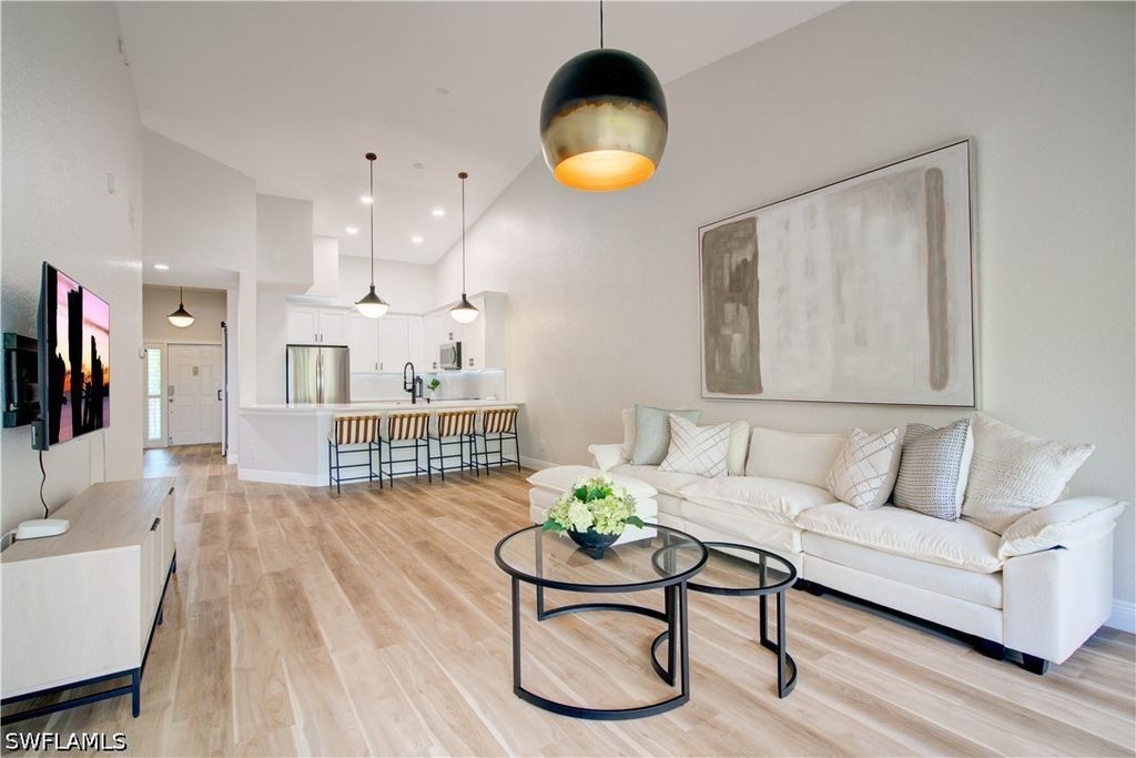 7741 Pebble Creek Cir 302, NAPLES