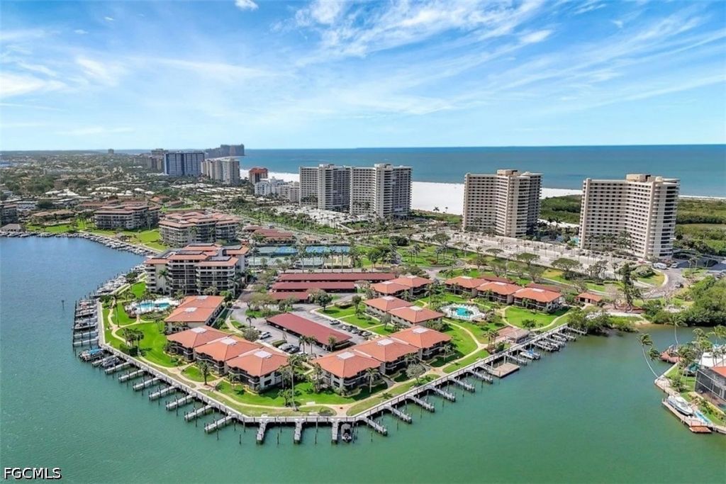 543 Seaview Ct J1, Marco Island