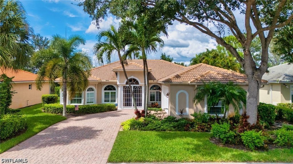 3657 Recreation Ln, Naples